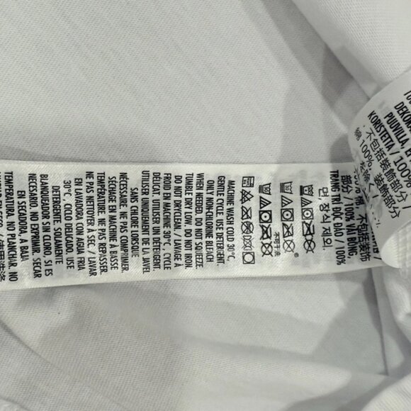 Disney parks Lilo & Stitch T-Shirt size Large New 2025 - Picture 7 of 10